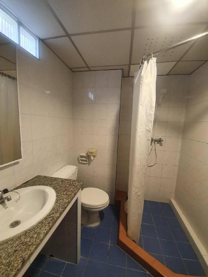 Bj City Hotel Сурат Тхани Екстериор снимка