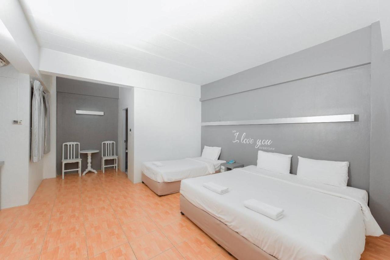 Bj City Hotel Сурат Тхани Екстериор снимка
